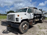 1999 CHEVROLET C7500 VIN: 1GBM7H1C9XJ106170 SINGLE AXLE ASPHALT DISTRIBUTOR TRUCK