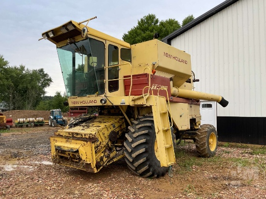 NEW HOLLAND TR85 SN: 404122 COMBINE