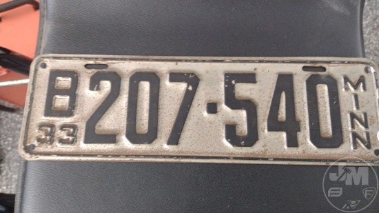 1933 MINNESOTA LICENSE PLATE SILVER, BLACK NUMBERS