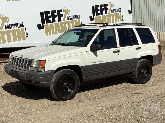 1997 JEEP GRAND CHEROKEE VIN: 1J4GZ58S5VC598755 4WD SUV