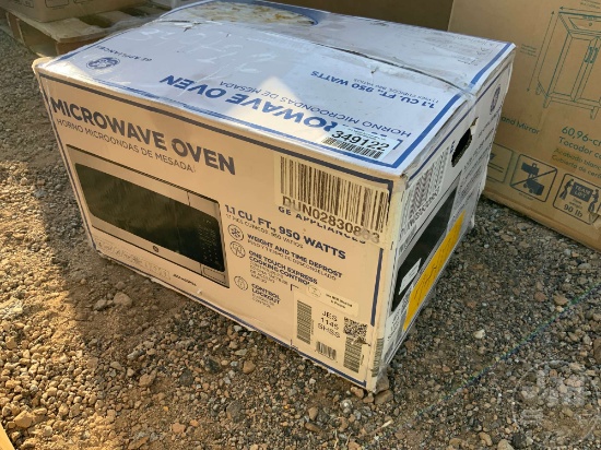 GE MICROWAVE OVEN, CONDITION UNKNOWN