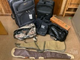 QTY OF MISC LUGGAGE, CARRY BAGS, BRIEF CASE, ETC