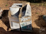 (1) PALLET OF TOILETS AND PLUMBING PARTS, ***CONDITION UNKNOWN***