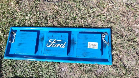 FORD METAL TAILGATE