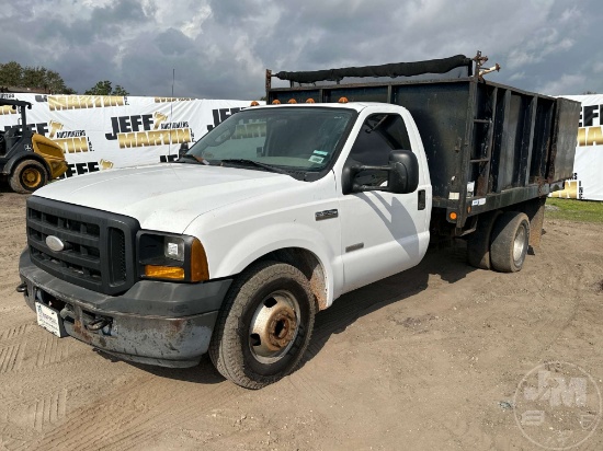 2006 FORD F-350. L SUPER DUTY SINGLE AXLE DUMP TRUCK VIN: 1FDWF36PX6EA75973