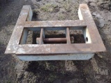 CYLINDER HEAD BRACKET FOR A COMMERCIAL DUMP TRUCK