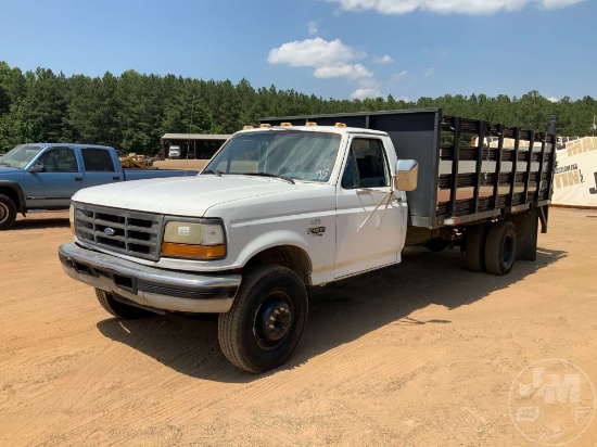 1995 FORD F-SUPER DUTY VIN: 1FDLF47F5SEA24826 REGULAR CAB FLATBED TRUCK