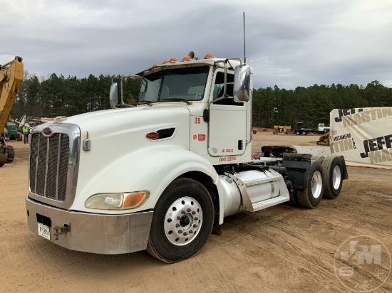 2012 PETERBILT 386 VIN: 1XPHDP9XXCD145512 TANDEM AXLE DAY CAB TRUCK TRACTOR