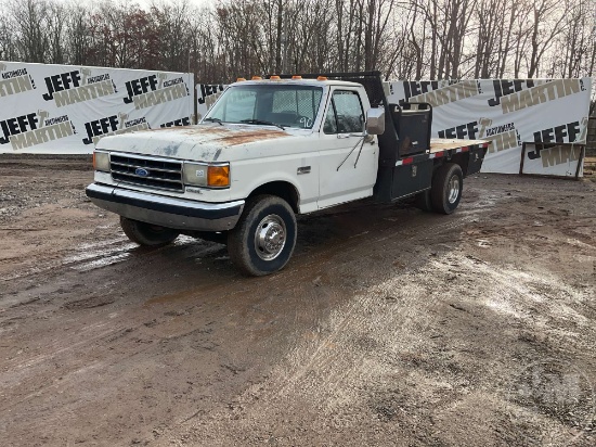 1990 FORD F-SUPER DUTY VIN: 2FDLF47M1LCB05747 REGULAR CAB FLATBED TRUCK