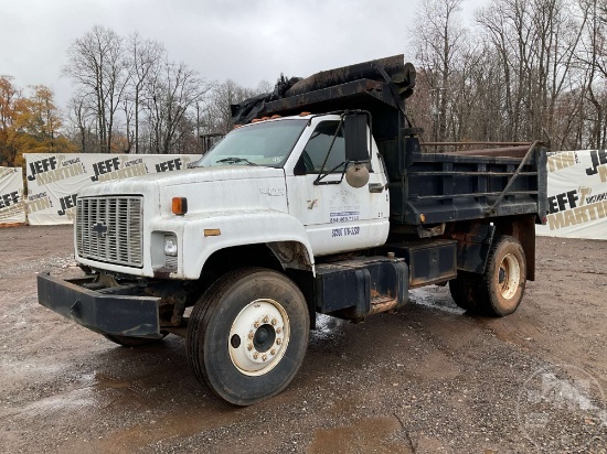 1995 CHEVROLET C7 SINGLE AXLE DUMP TRUCK VIN: 1GBM7H1J2SJ101271