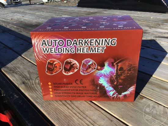 UNUSED AUTO DARKENING WELDING HELMENT