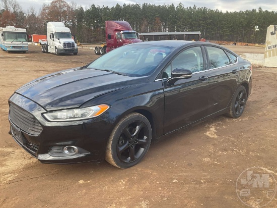 2015 FORD FUSION SE VIN: 3FA6P0H98FR297803 SEDAN