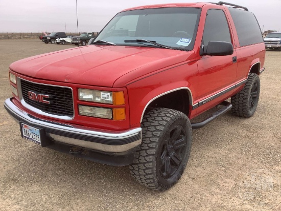 1997 GMC YUKON 1500 VIN: 3GKEK18R6VG517450 SUV