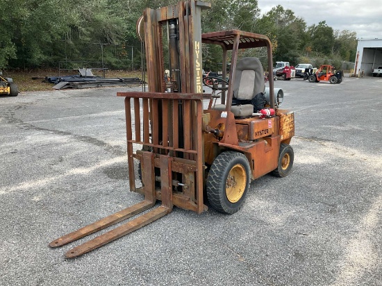 HYSTER CUSHION TIRE FORKLIFT