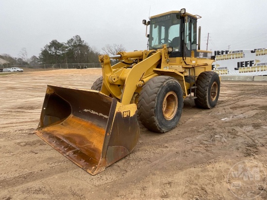 1995 CATERPILLAR 938F WHEEL LOADER SN: 1KM01163