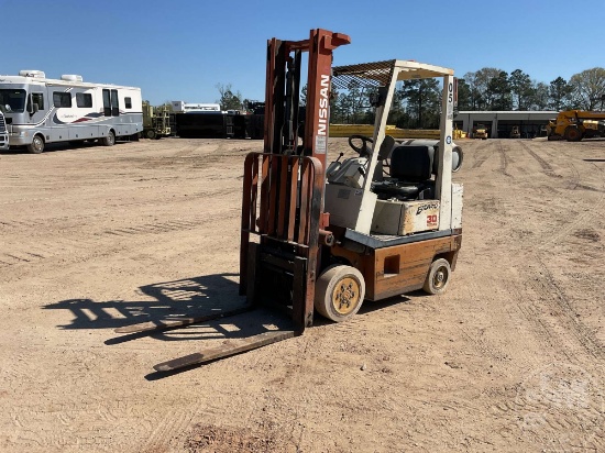 NISSAN KCPH01A15PV CUSHION TIRE FORKLIFT SN: KCPH01P902059