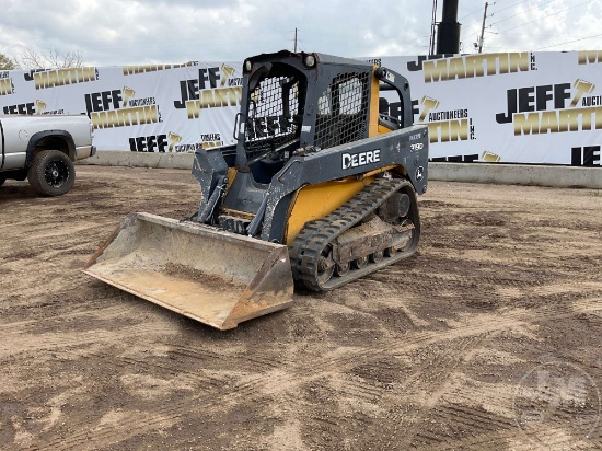 2013 DEERE MODEL 319D MULTI TERRAIN LOADER SN: 1T0319DJEDG249602 CAB