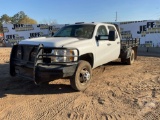 2013 CHEVROLET SILVERADO SINGLE AXLE CREW CAB 4X4 FLATBED TRUCK VIN: 1GB4KZCG1DF179973