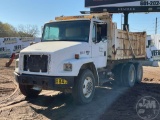 2000 FREIGHTLINER FL80 TANDEM AXLE DUMP TRUCK VIN: 1FVXJFBB2YHG39269