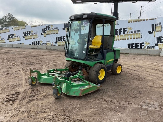 JOHN DEERE 1565 FRONT DECK SN: TCRG758