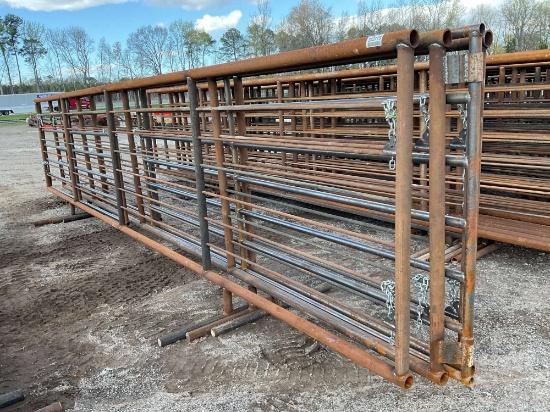 24' CATTLE PANEL W/ 12' GATE, ***SELLING TIMES THE MONEY***