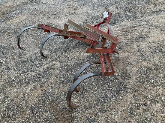 CHISEL PLOW