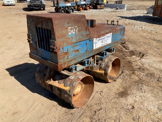 2006 RAMMAX P33/24 SN: UC33072690
