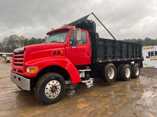 1998 FORD LT8511 TRI-AXLE DUMP TRUCK VIN: 1FDYX86E6WVA29042