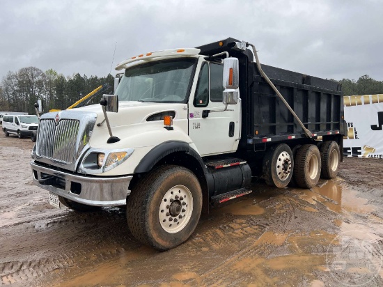 2007 INTERNATIONAL SF637 TRI-AXLE DUMP TRUCK VIN: 1HTWNAZT47J535953