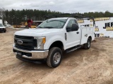 2017 FORD F-250 S/A UTILITY TRUCK VIN: 1FDBF2B66HEC33427