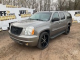 2008 GMC YUKON XL VIN: 1GKFC16JX8R117118 SUV