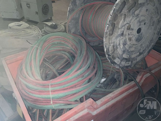 TUB OF HOSES AND A HOSE REEL