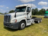 2015 FREIGHTLINER CASCADIA TANDEM AXLE DAY CAB TRUCK TRACTOR VIN: 1FUJGEDV2FLGC3170