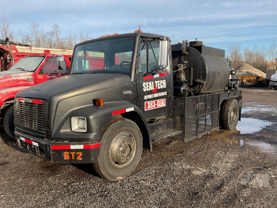 1998 FREIGHTLINER FL60 VIN: 1FV3GFAC7WH914023 TANK TRUCK