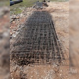 A BUNDLE OF WIRE MESH