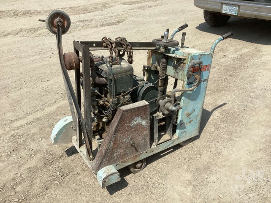 TARGET SN: EC185DM14-7986C CONCRETE SAW W/ WINSONSIN 2 CYL GAS ENGINE