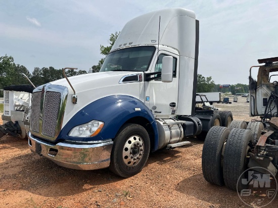 2015 KENWORTH T680 T/A DAY CAB TRUCK TRACTOR VIN: 1XKYD49X9FJ452180