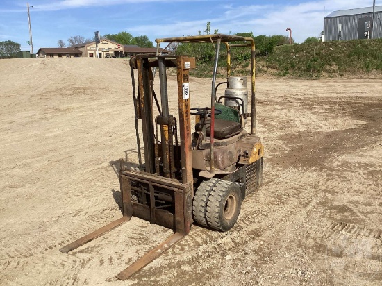 HYSTER 20 PNEUMATIC TIRE FORKLIFT SN: QN48694