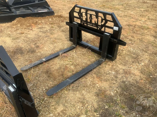 BLUE DIAMOND PALLET FORK ASSEMBLY HD W/ STEPS 5000 LBS.