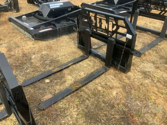 BLUE DIAMOND PALLET FORK ASSEMBLY HD W/ STEPS 5000 LBS.