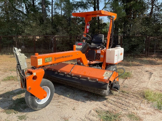 2019 LAY-MOR SM300 SN: 39678 SWEEPER
