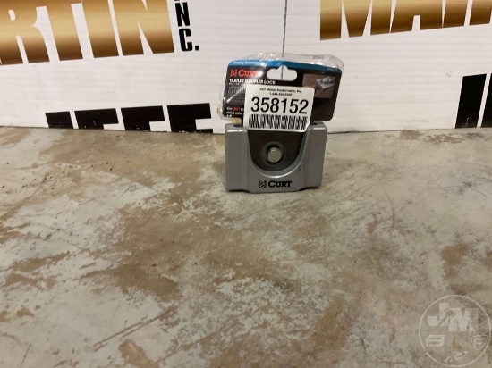 UNUSED CURT TRAILER COUPLER LOCK