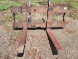 FORK LIFT BRACKET & 41 IN. FORKS