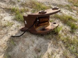 HYDRAULIC COUPLER