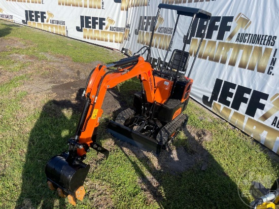 2023 AGROTK QH12 MINI EXCAVATOR SN: QH1223060502G