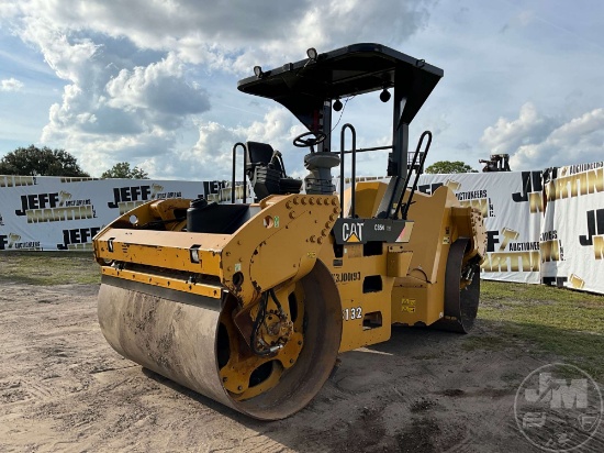 2014 CATERPILLAR CB54XW DOUBLE DRUM VIBRATORY ROLLER SN: CAT0CB54PK3J00193