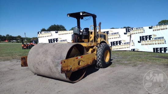 2002 CATERPILLAR CS563D SINGLE DRUM VIBRATORY ROLLER SN: CATCS563K9MW01291