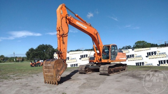 2007 DOOSAN DX300LC HYDRAULIC EXCAVATOR SN: DHKHECG0S70006179
