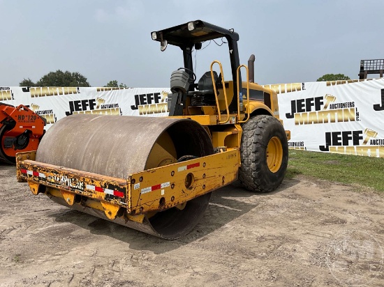 2002 CATERPILLAR CS563D SINGLE DRUM VIBRATORY ROLLER SN: CATCS563J9MW01065