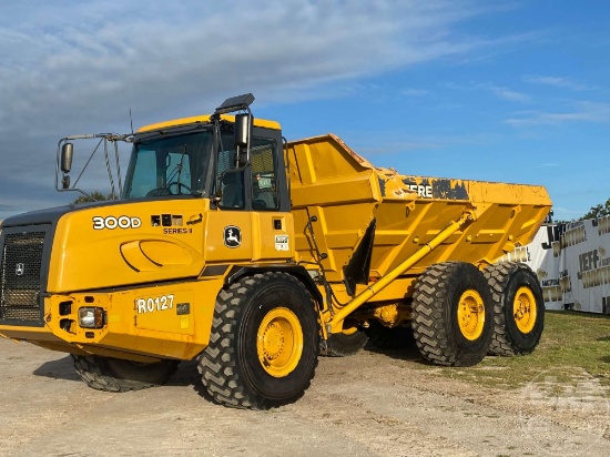 2018 DEERE 300D SERIES II 6X6 ARTICULATED DUMP TRUCK SN: 1DW300DXPGE674303